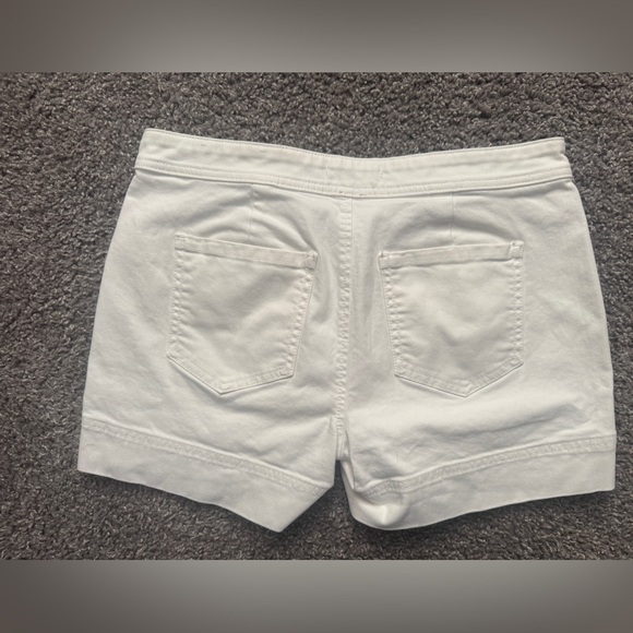 LOFT High Waist White Button Shorts 4/27 - Picture 3 of 4